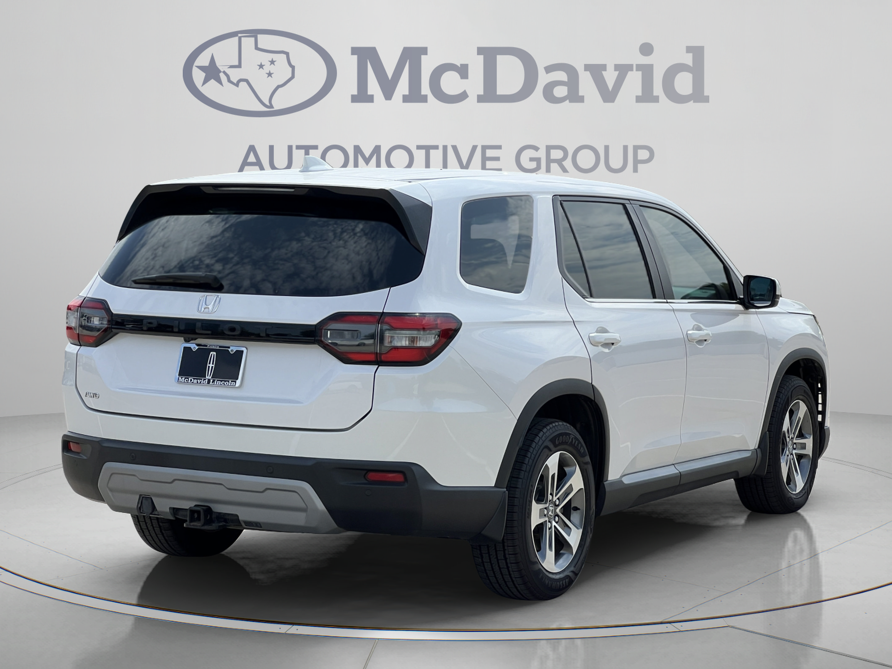 Used 2023 Honda Pilot EX-L image 7
