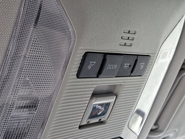 Used 2024 Toyota RAV4 XLE AWD/4WD image 26
