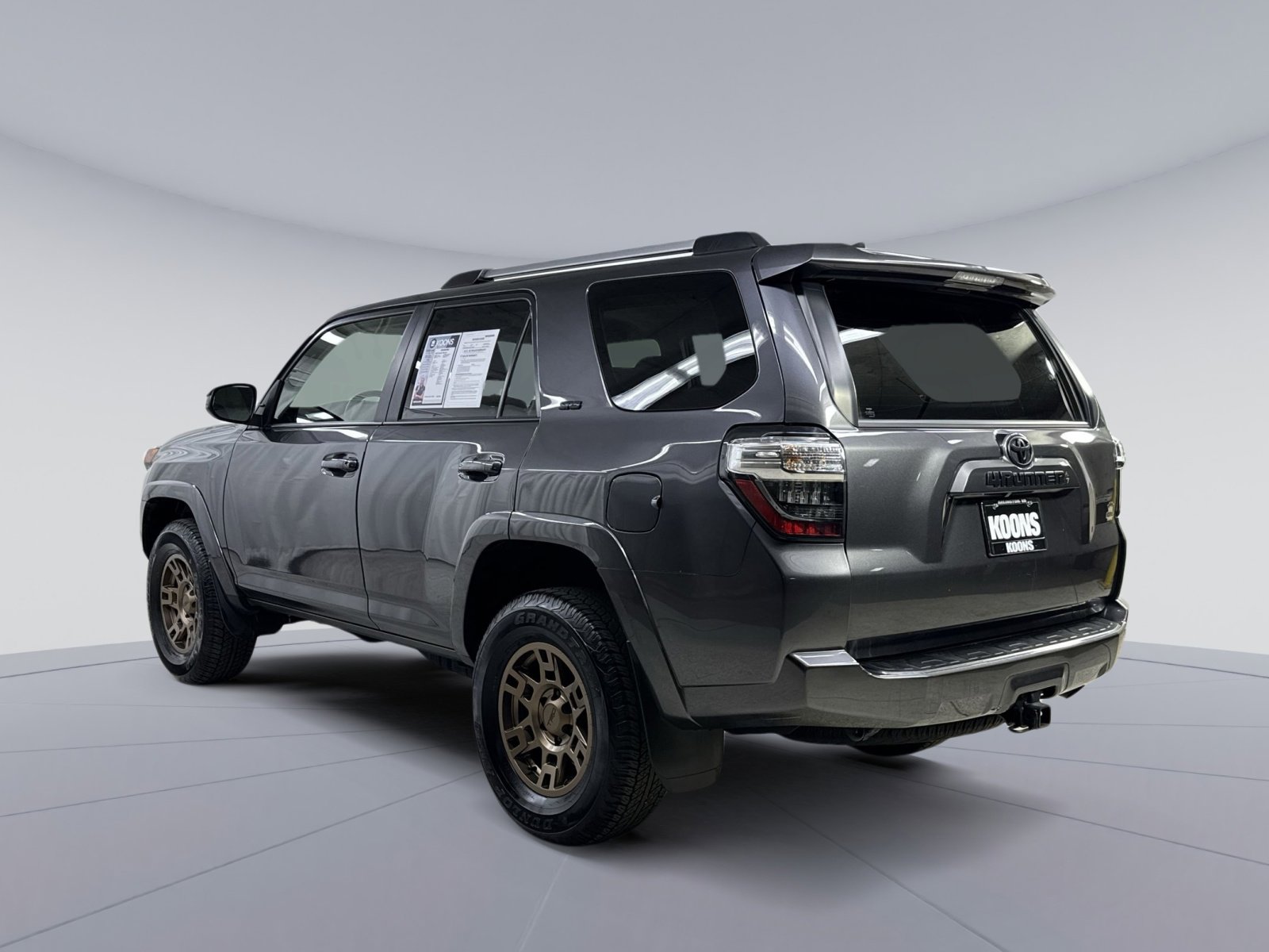 Used 2023 Toyota 4Runner SR5 image 10
