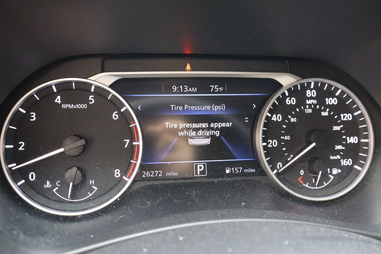 Used 2023 Nissan Sentra SV FWD image 9