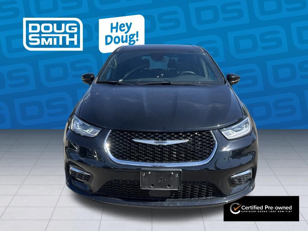 Used 2025 Chrysler Pacifica Select FWD image 9