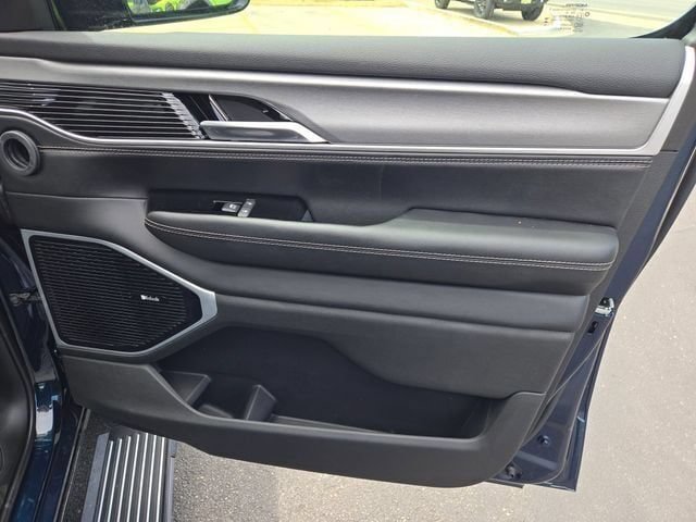 New 2026 Jeep Grand Wagoneer Limited AWD/4WD image 7
