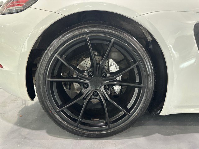 Used 2017 Porsche 718 Boxster RWD image 8