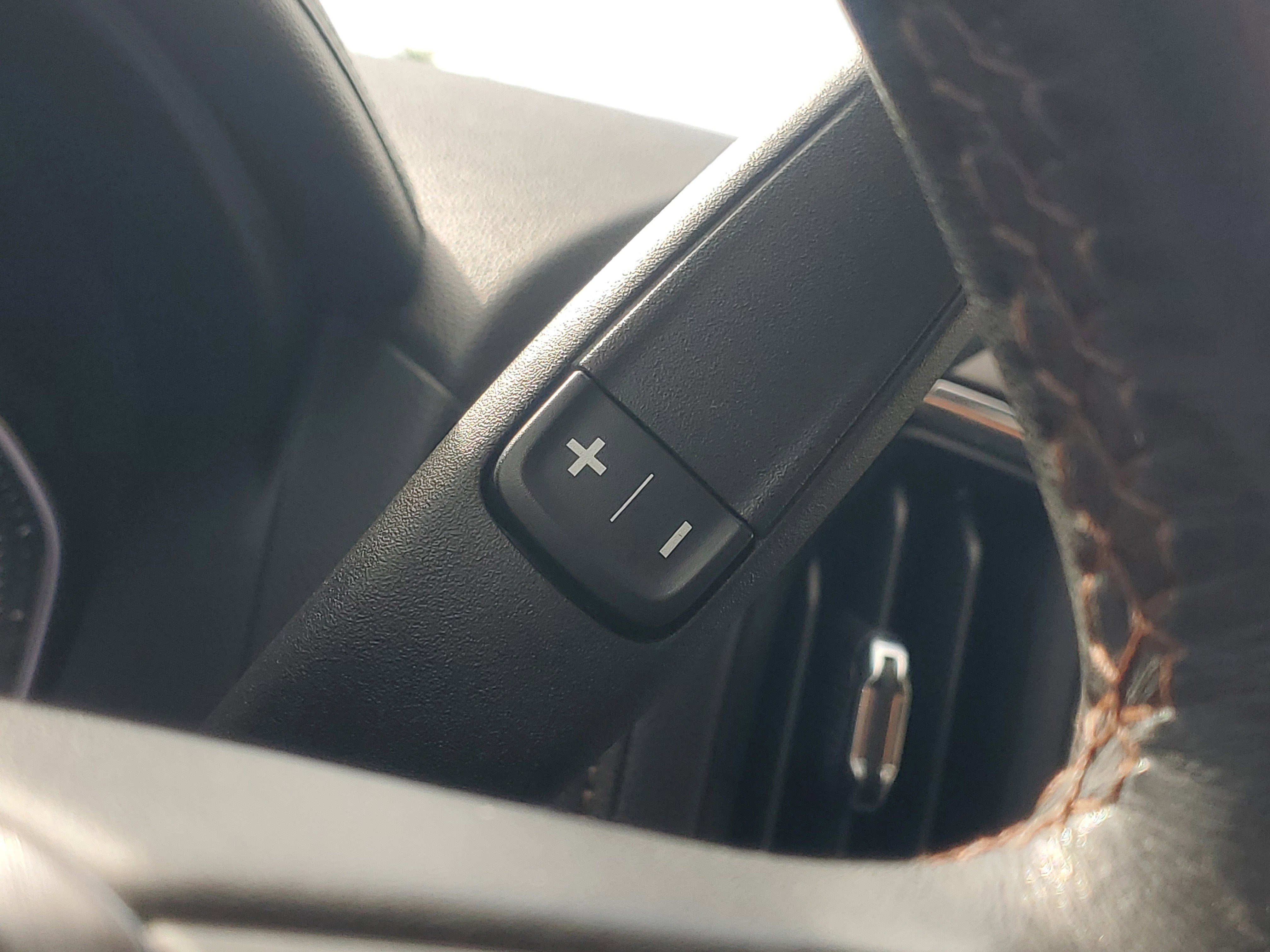 Used 2023 GMC Sierra 2500 AT4 w/ AT4 Preferred Package image 31