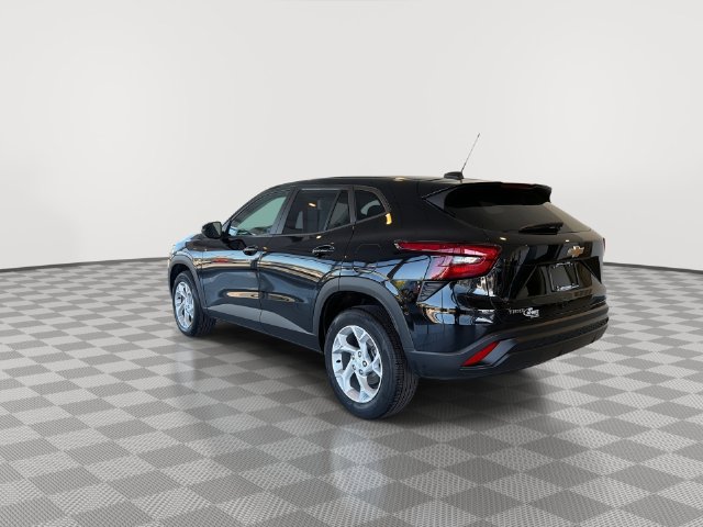 Certified 2024 Chevrolet Trax LS w/ LS Convenience Package FWD image 7