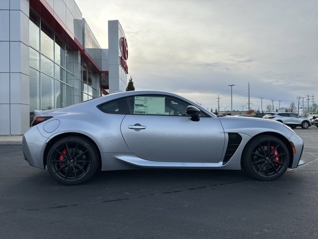 New 2025 Toyota GR86 Base image 8