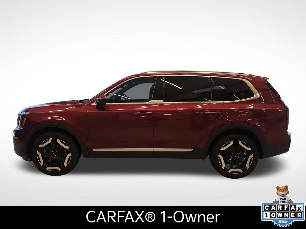 Certified 2023 Kia Telluride EX w/ EX Captain's Chair Package FWD image 2