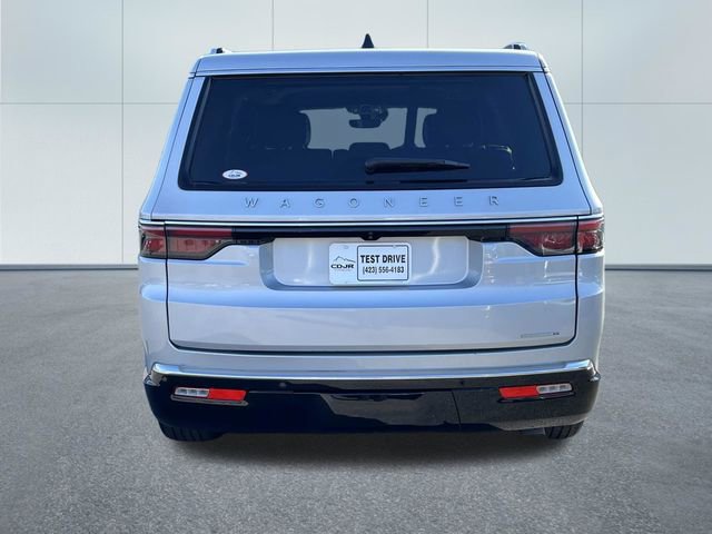 Used 2024 Jeep Wagoneer Series III AWD/4WD image 5