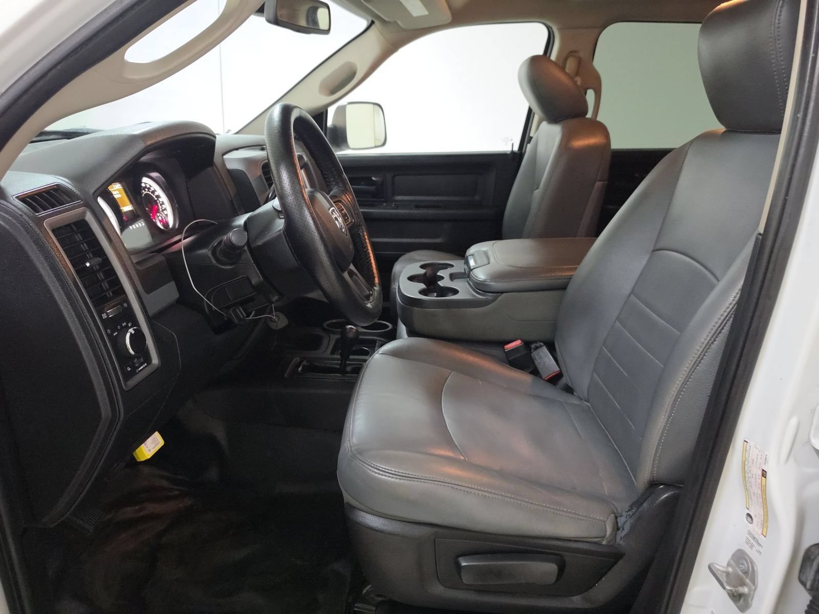 Used 2018 RAM 2500 Tradesman w/ Chrome Appearance Group AWD/4WD image 5