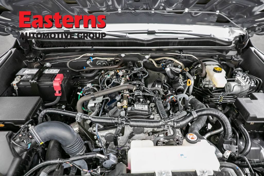 Used 2025 Toyota Tacoma TRD Off-Road AWD/4WD image 7