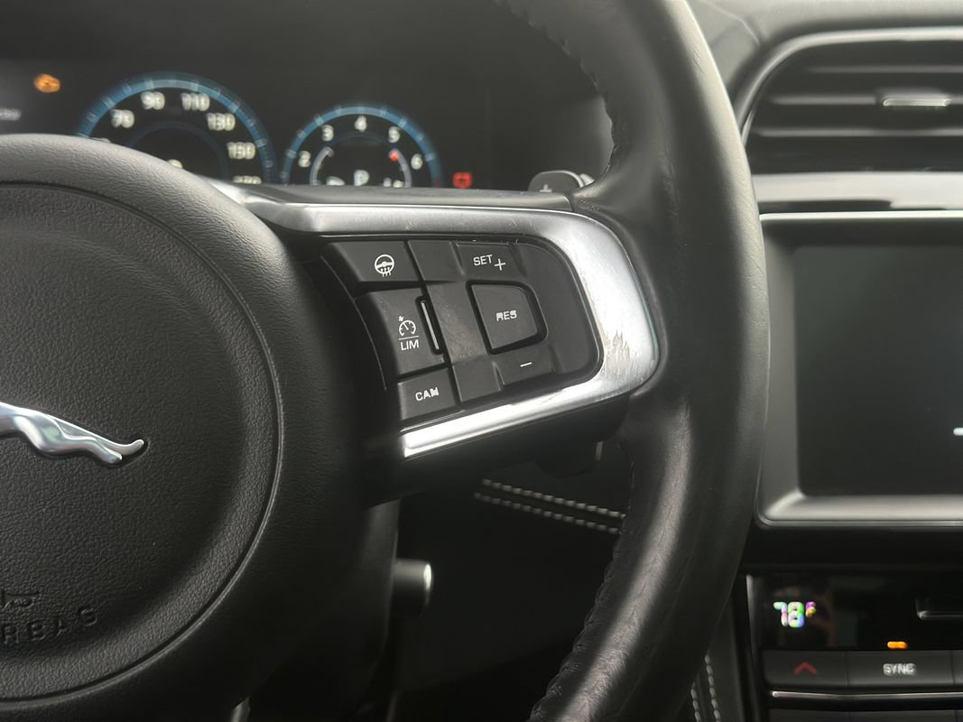 Used 2017 Jaguar F-PACE R-Sport AWD/4WD image 24