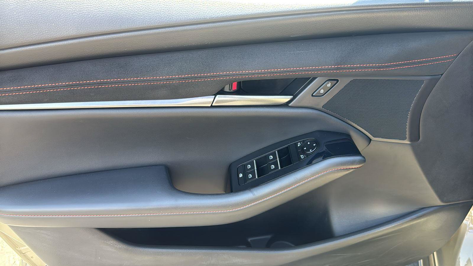 Used 2024 MAZDA MAZDA3 s AWD/4WD image 8