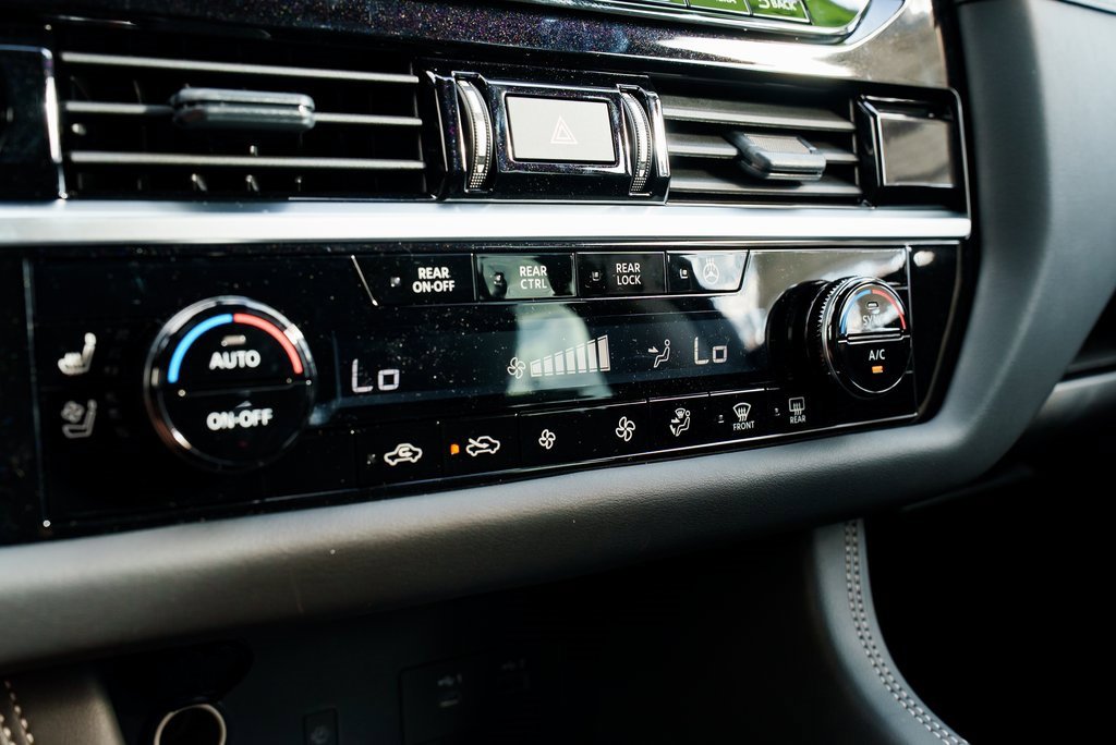 New 2025 Nissan Pathfinder Platinum image 15