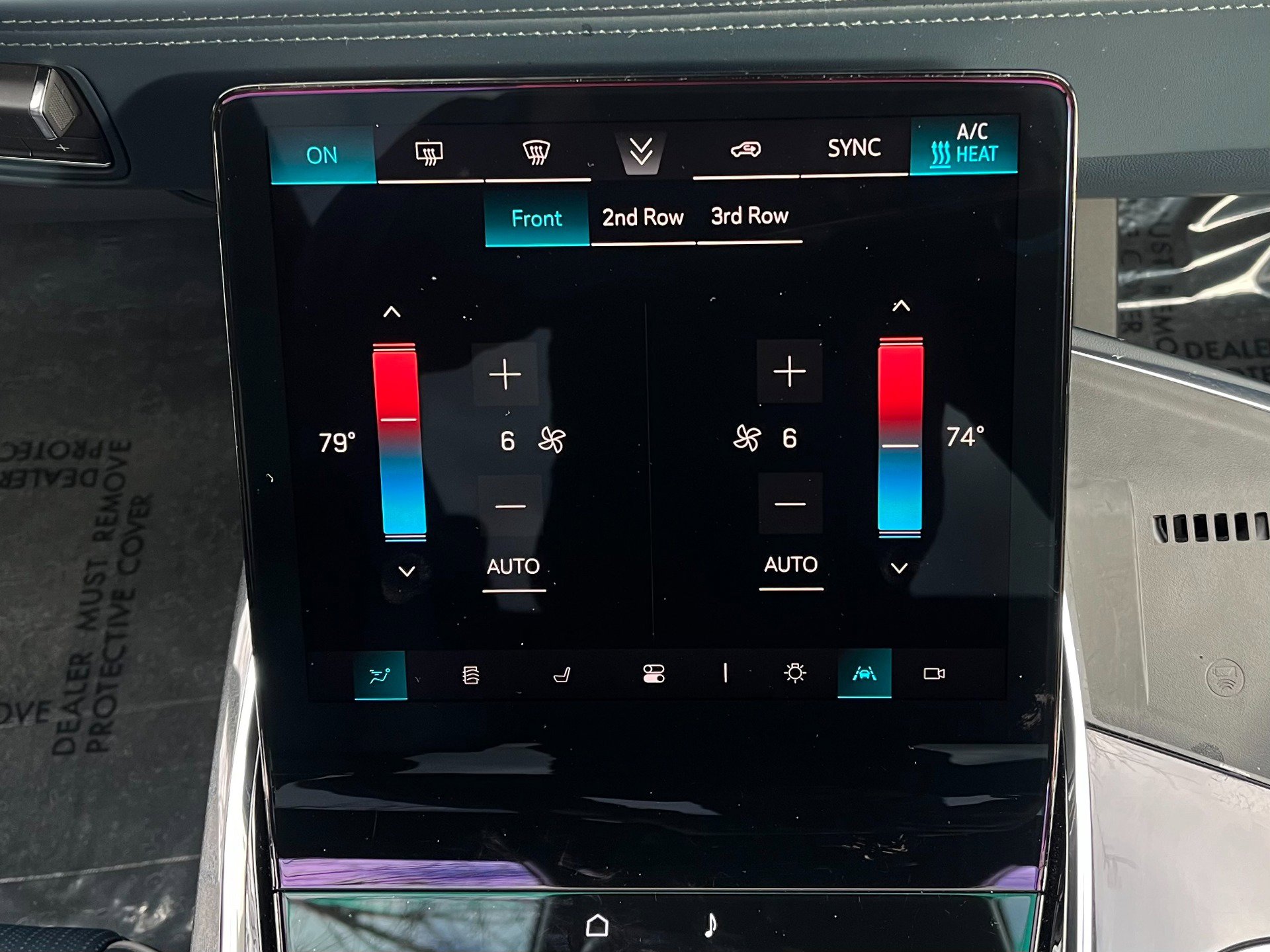 Used 2025 Cadillac Escalade IQ Luxury 2 image 15