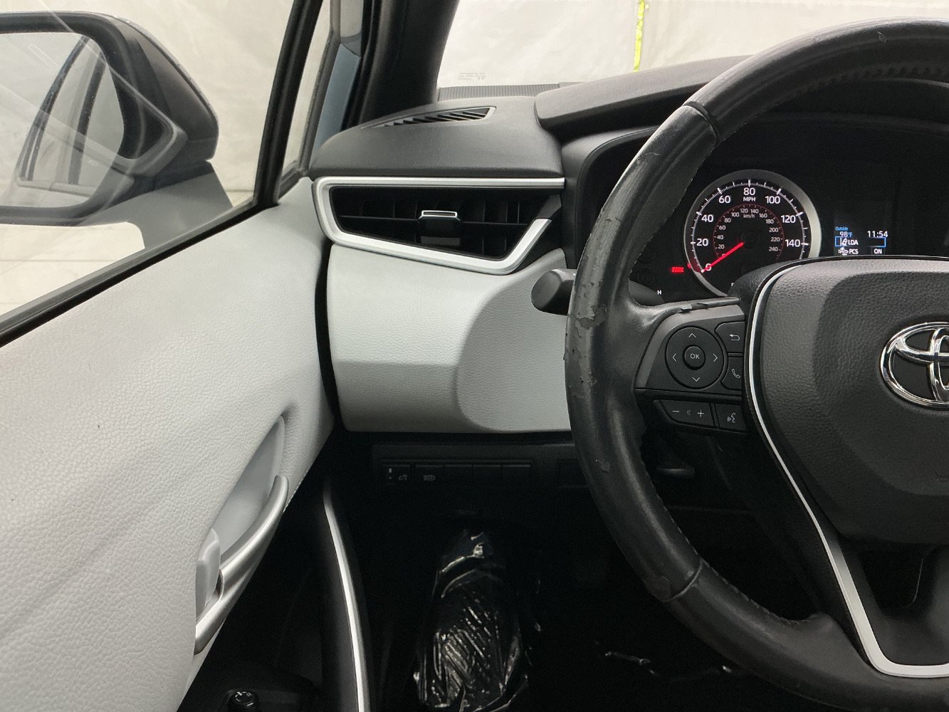 Used 2020 Toyota Corolla SE FWD image 33