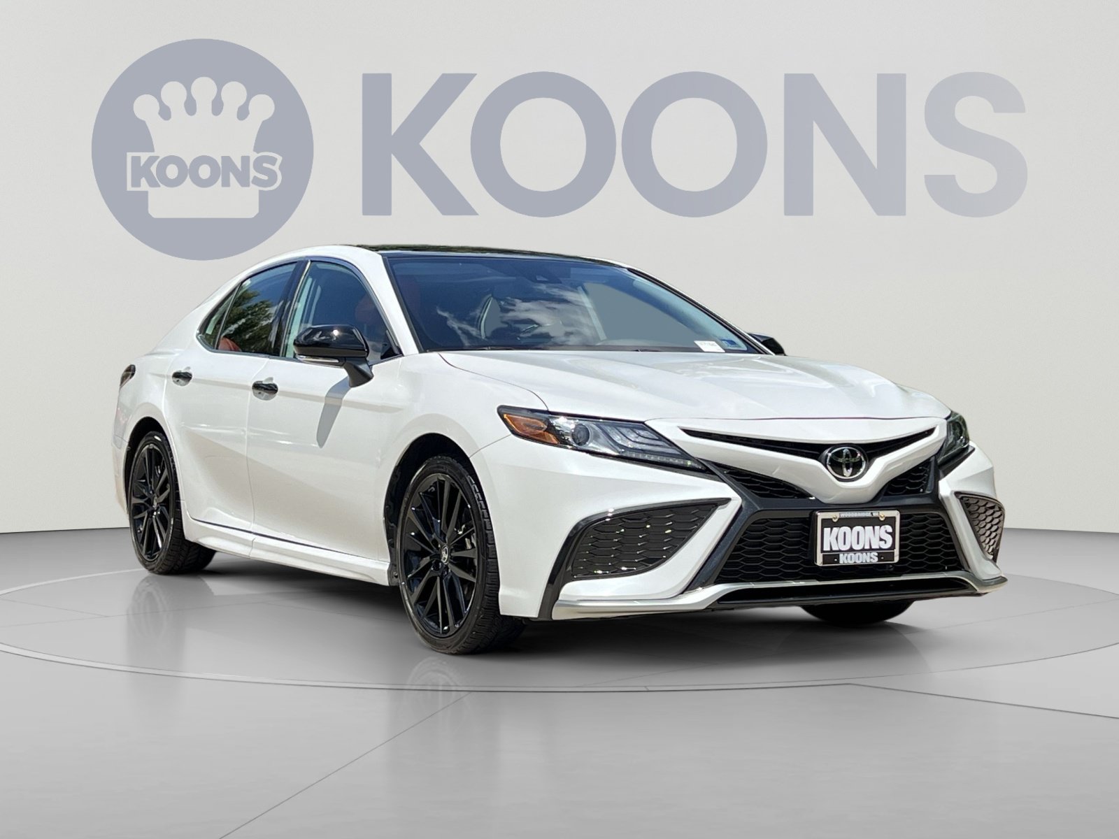 Used 2023 Toyota Camry XSE w/ Cold Weather Package FWD image 10