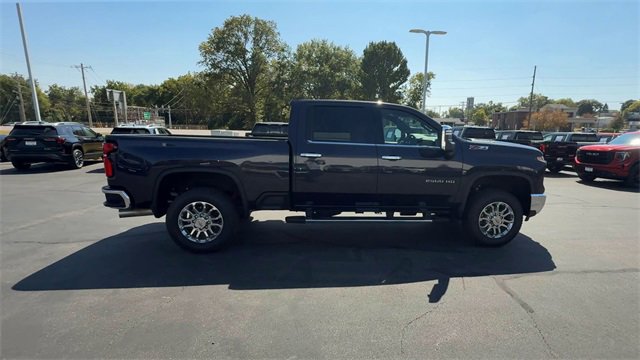 Certified 2024 Chevrolet Silverado 2500 LTZ w/ LTZ Premium Package image 9