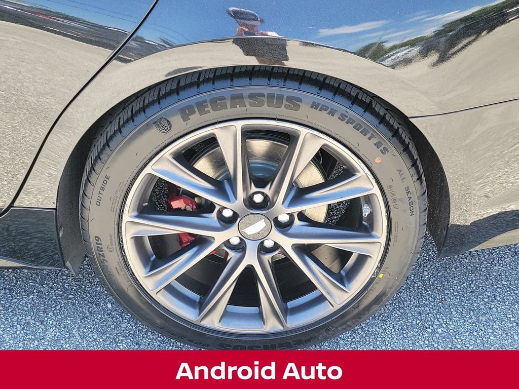 Used 2024 Cadillac CT5 V RWD image 13