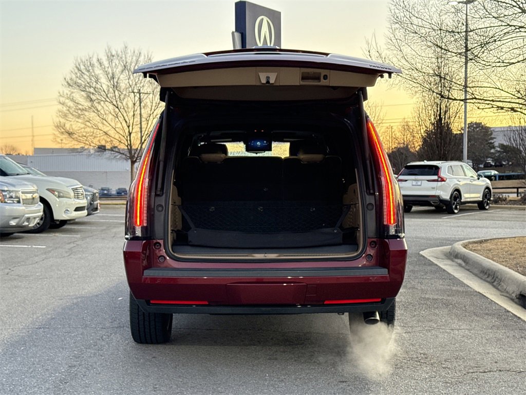Used 2019 Cadillac Escalade ESV Platinum image 14