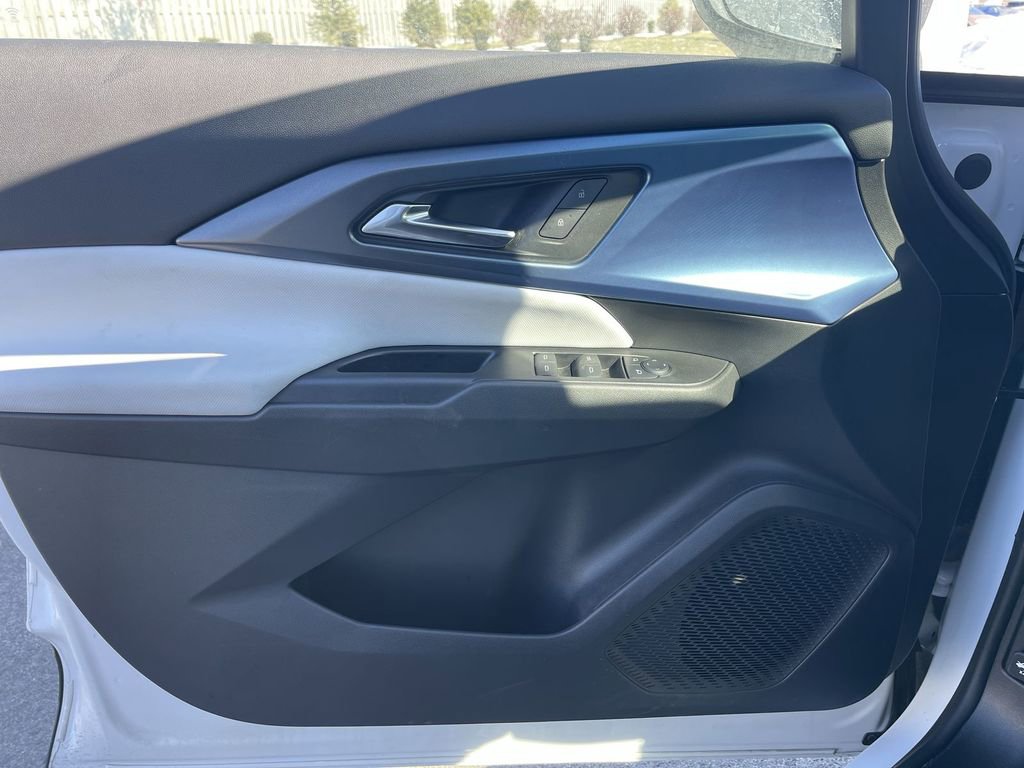 Used 2025 Chevrolet Equinox EV LT image 34