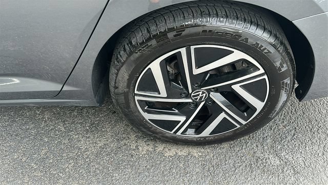 Used 2024 Volkswagen Jetta SEL FWD image 36