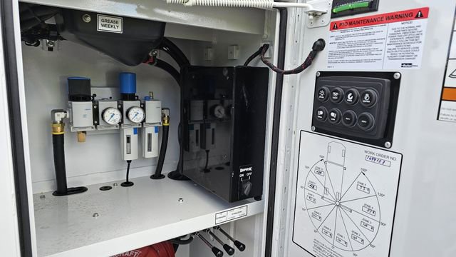 New 2025 Ford F550 4x4 Regular Cab Super Duty image 16