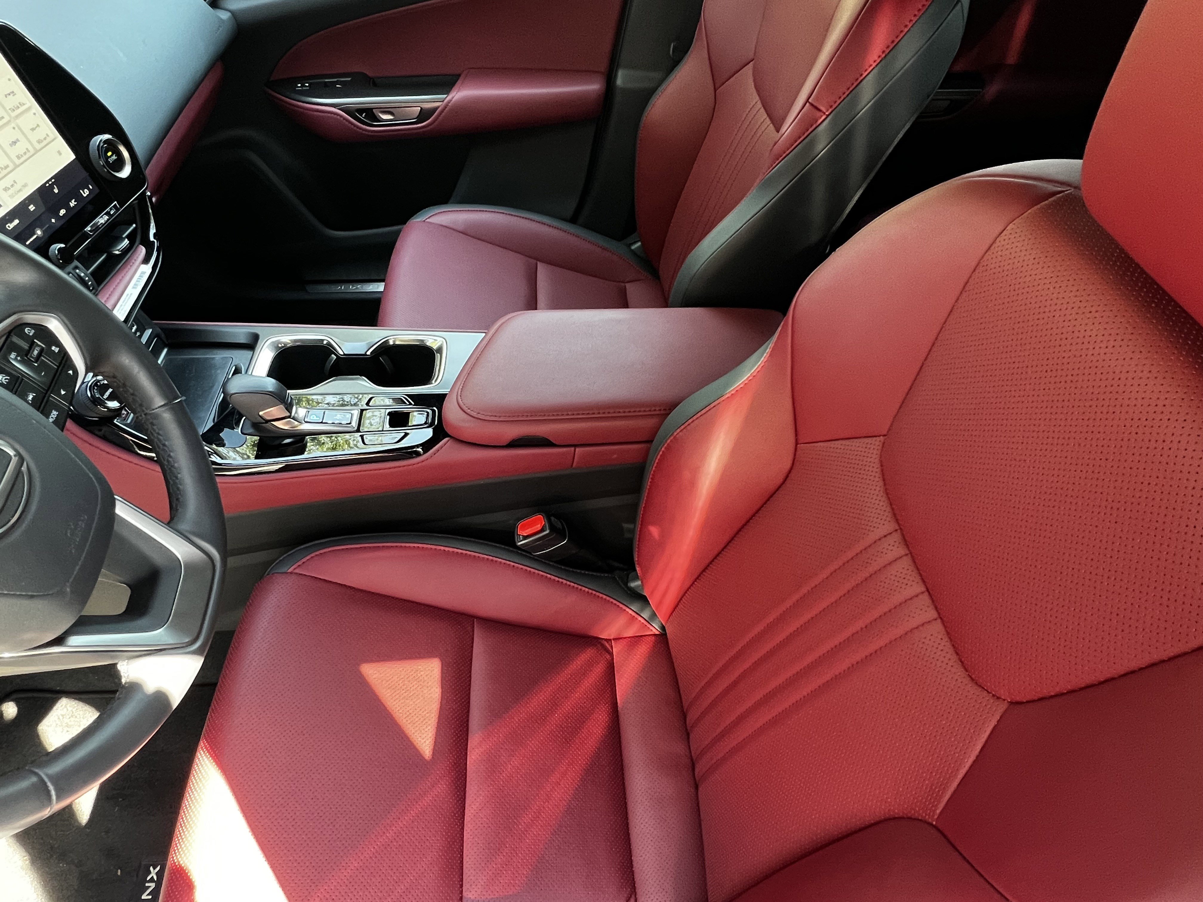 Certified 2025 Lexus NX 250 FWD image 15