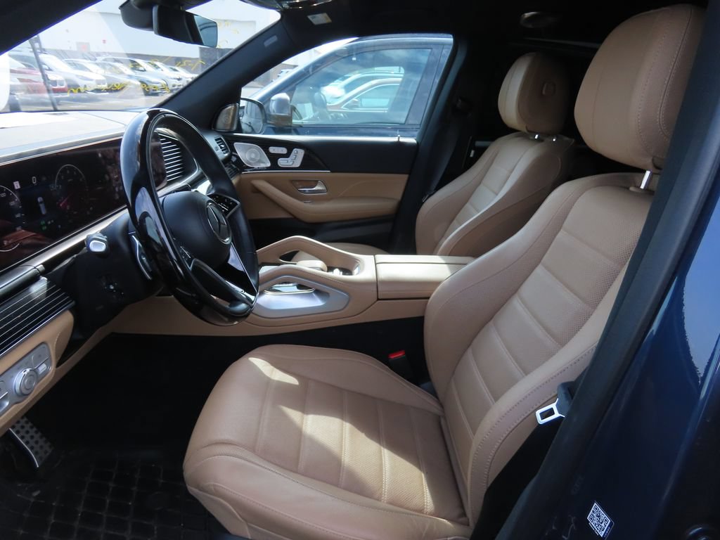 Used 2024 Mercedes-Benz GLS 450 4MATIC image 10