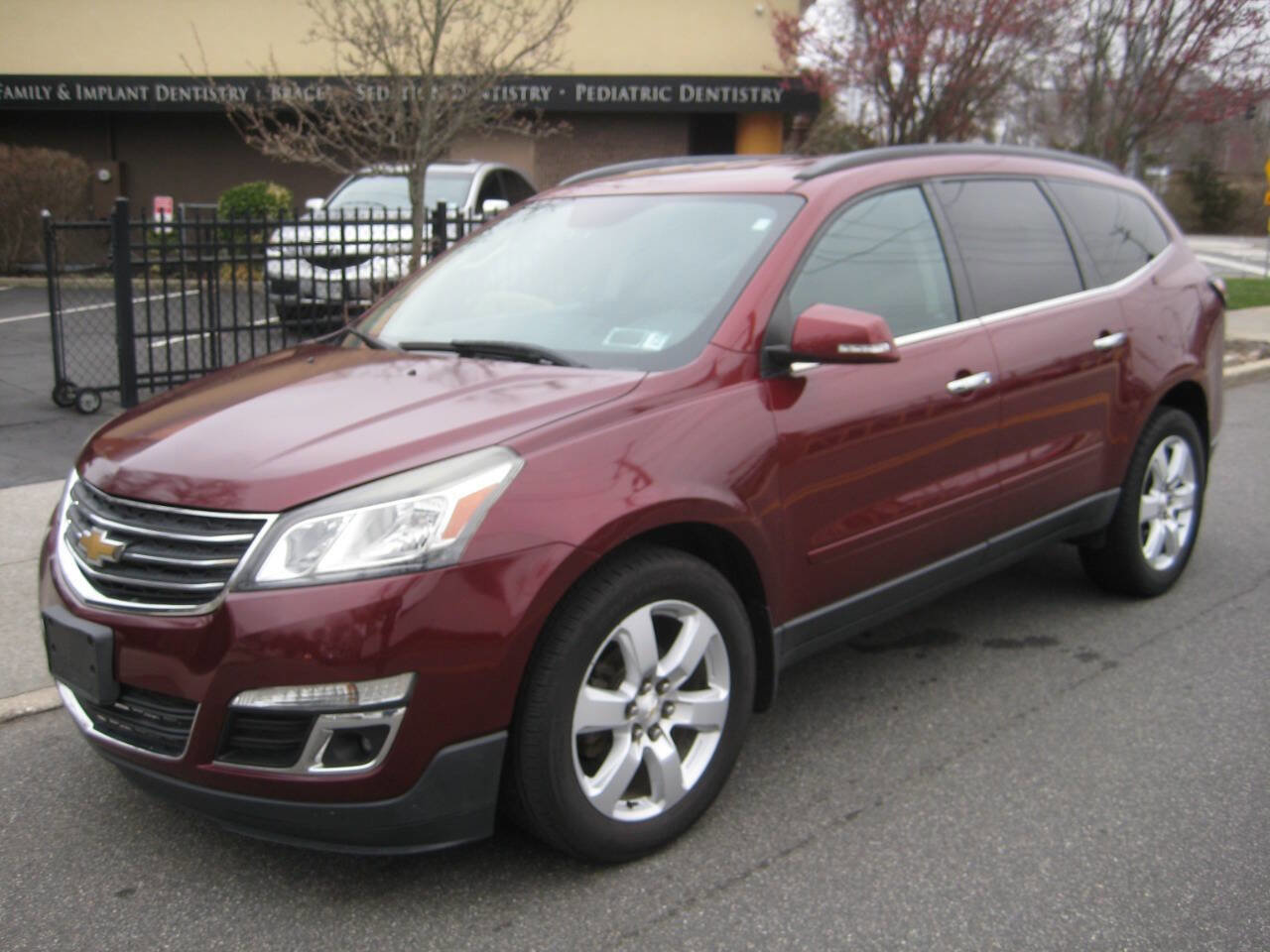 Used 2016 Chevrolet Traverse LT w/ Style and Technology Package