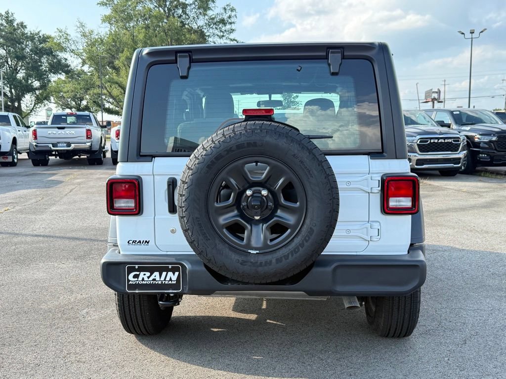 Used 2024 Jeep Wrangler Sport AWD/4WD image 6