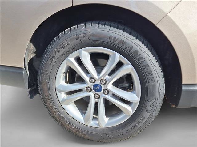 Certified 2020 Ford Edge SEL w/ Cold Weather Package FWD image 9
