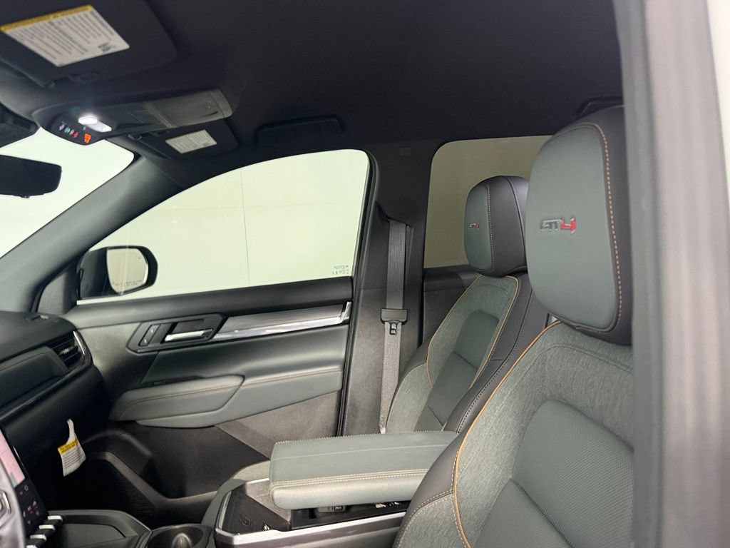 Used 2026 GMC Terrain AT4 w/ Convenience Package III AWD/4WD image 22