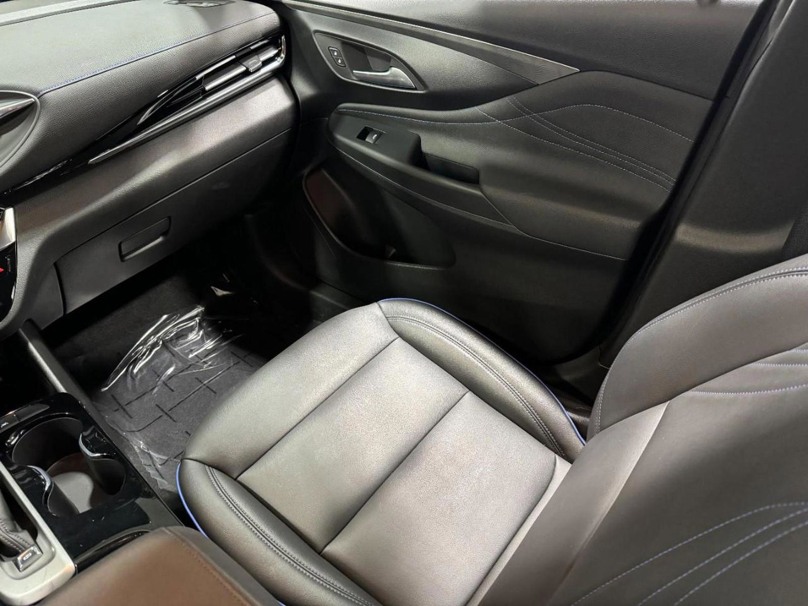 Used 2024 Buick Envista Sport Touring w/ Convenience I Package image 17