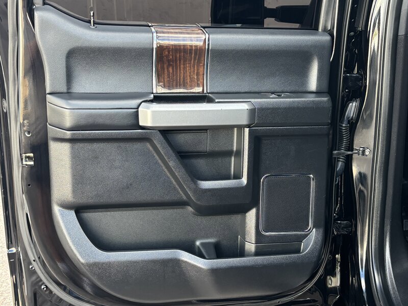 Used 2017 Ford F250 Platinum w/ Platinum Ultimate Package AWD/4WD image 54