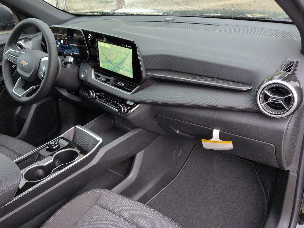 New 2026 Chevrolet Equinox LT w/ Safety and Technology Package FWD image 25