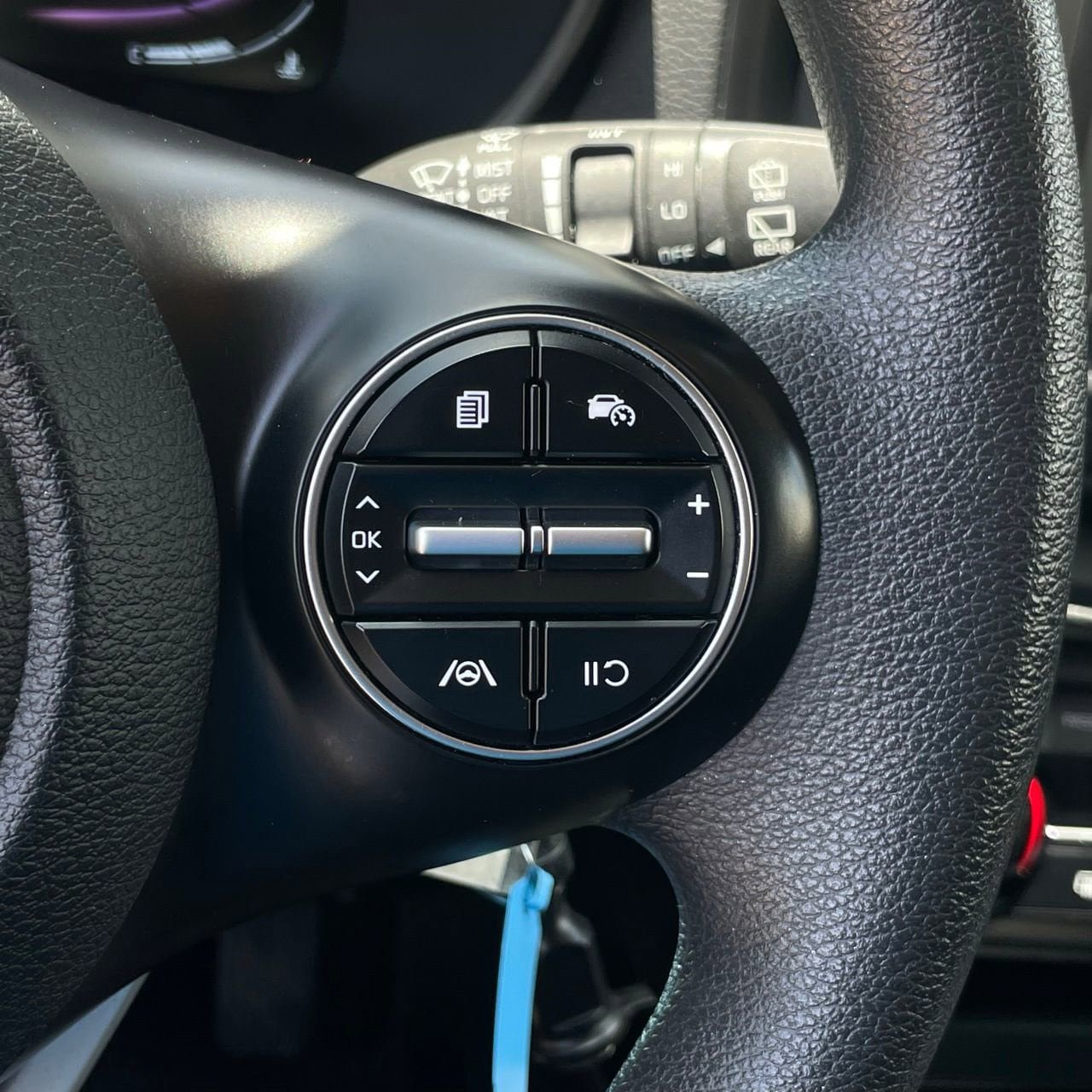 Used 2024 Kia Soul LX w/ Option Group 015 FWD image 14