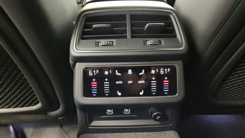 Used 2021 Audi RS 6 AWD/4WD image 40