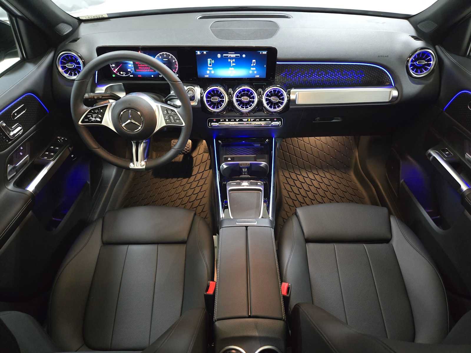New 2026 Mercedes-Benz GLB 250 4MATIC image 18