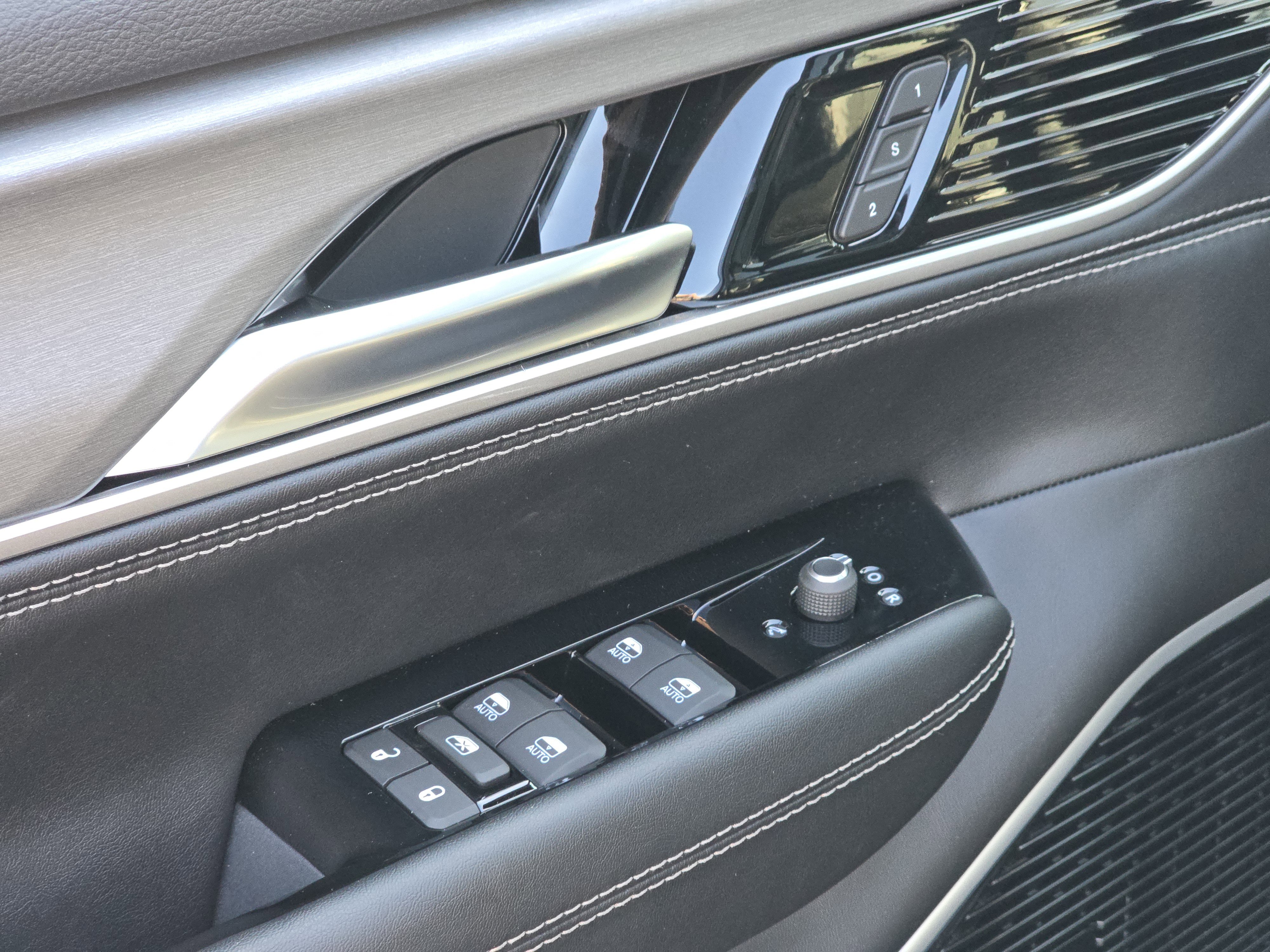 New 2026 Jeep Grand Wagoneer Limited image 38