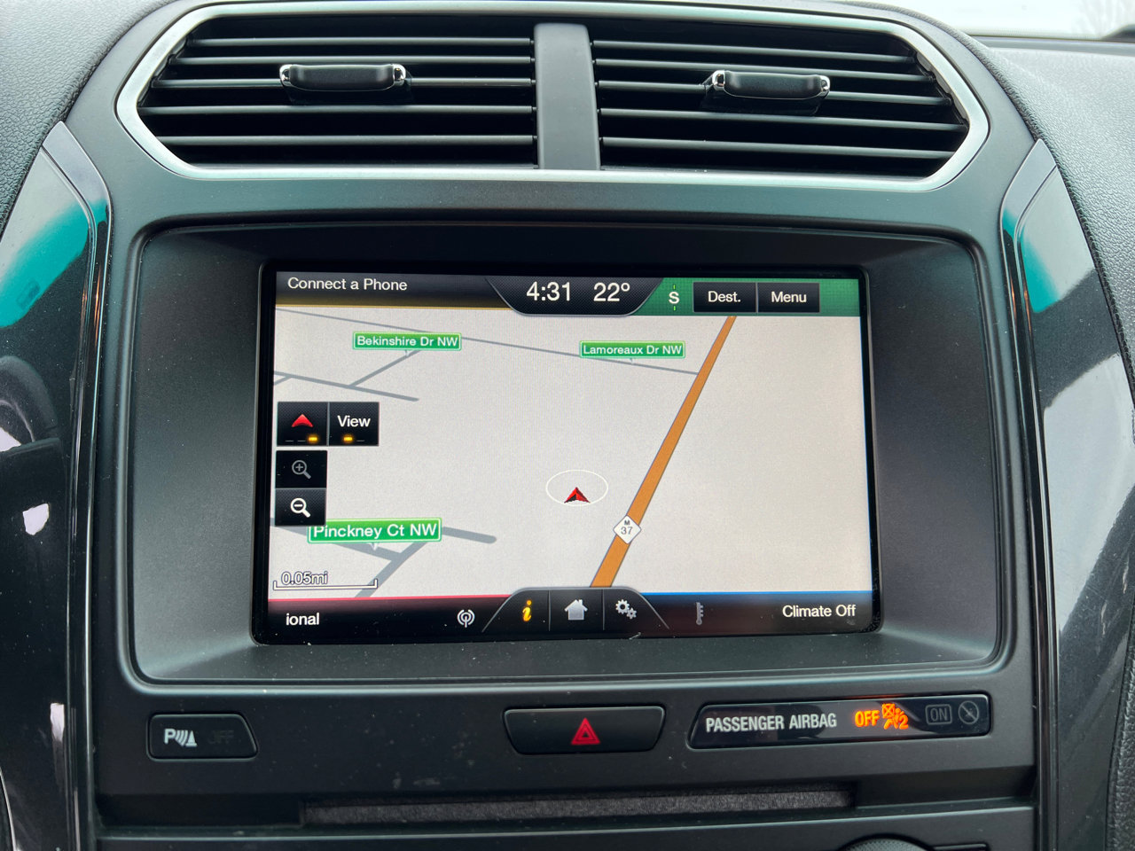 Used 2016 Ford Explorer XLT w/ Equipment Group 202A image 26