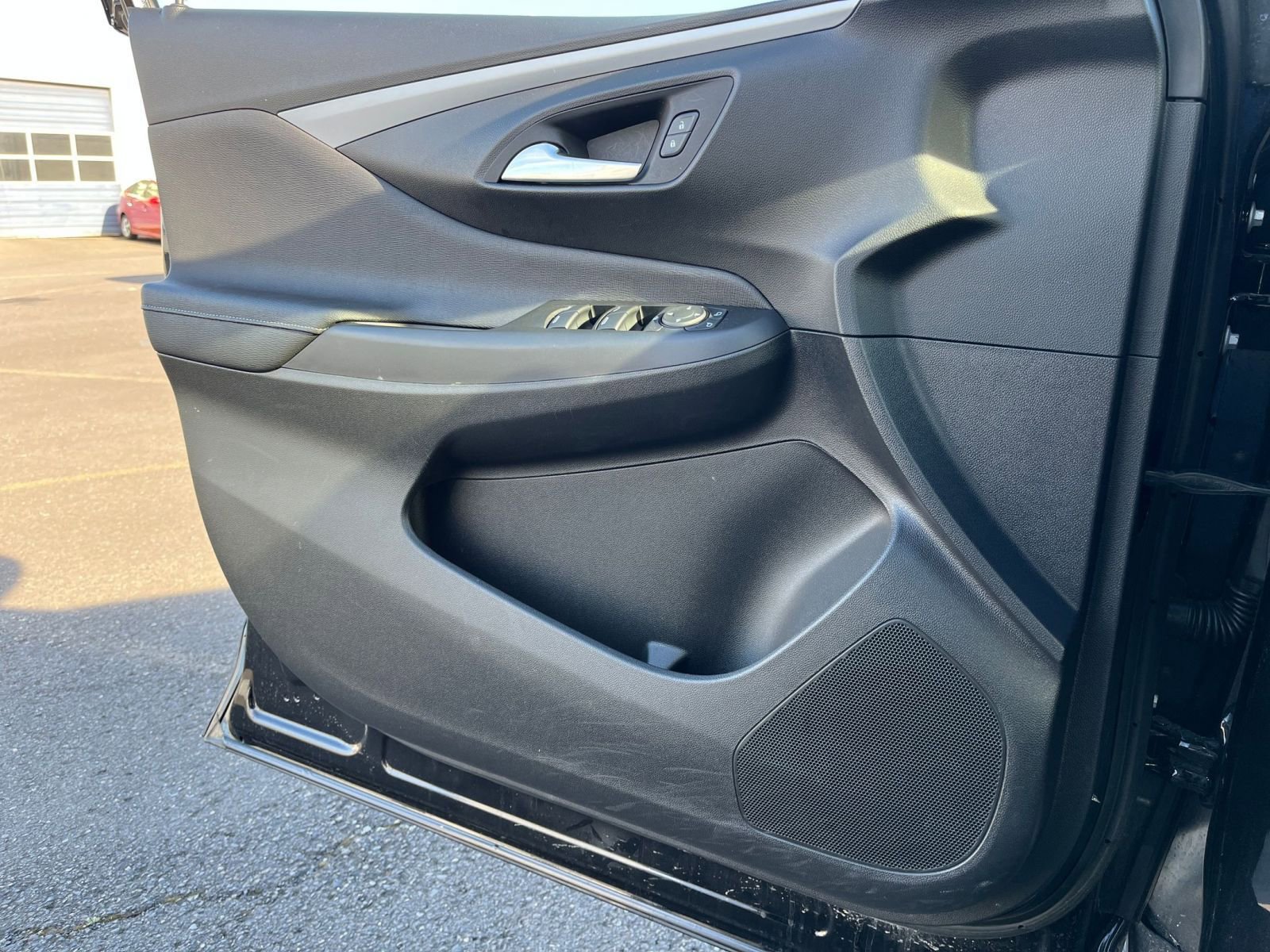 Used 2025 Buick Envista Preferred image 18