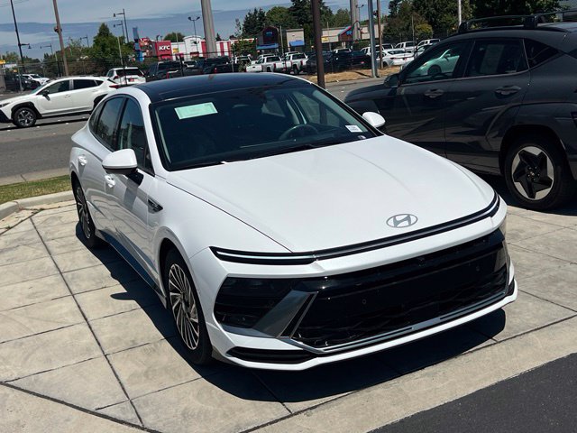 New 2026 Hyundai Sonata Limited FWD image 5
