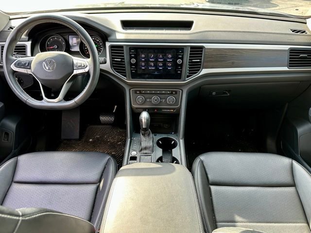 Used 2021 Volkswagen Atlas SE image 16