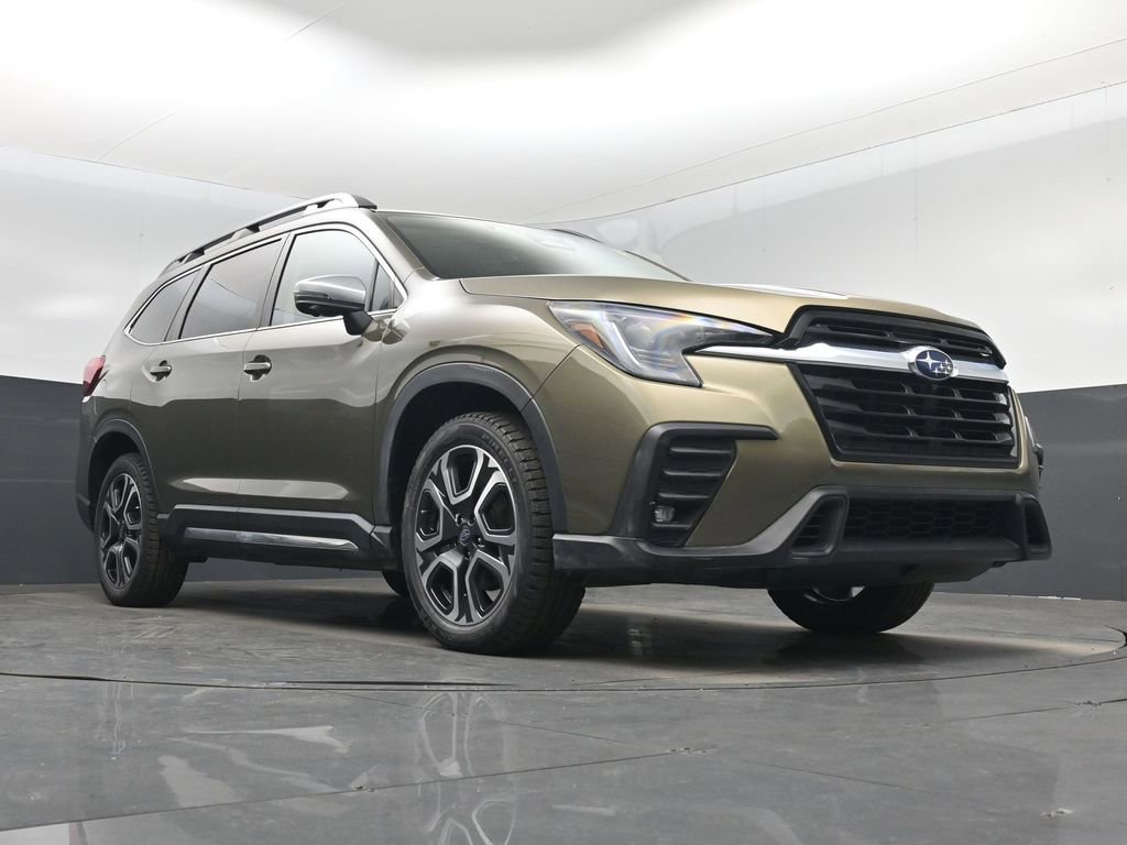 Used 2023 Subaru Ascent Limited w/ Technology Package image 32