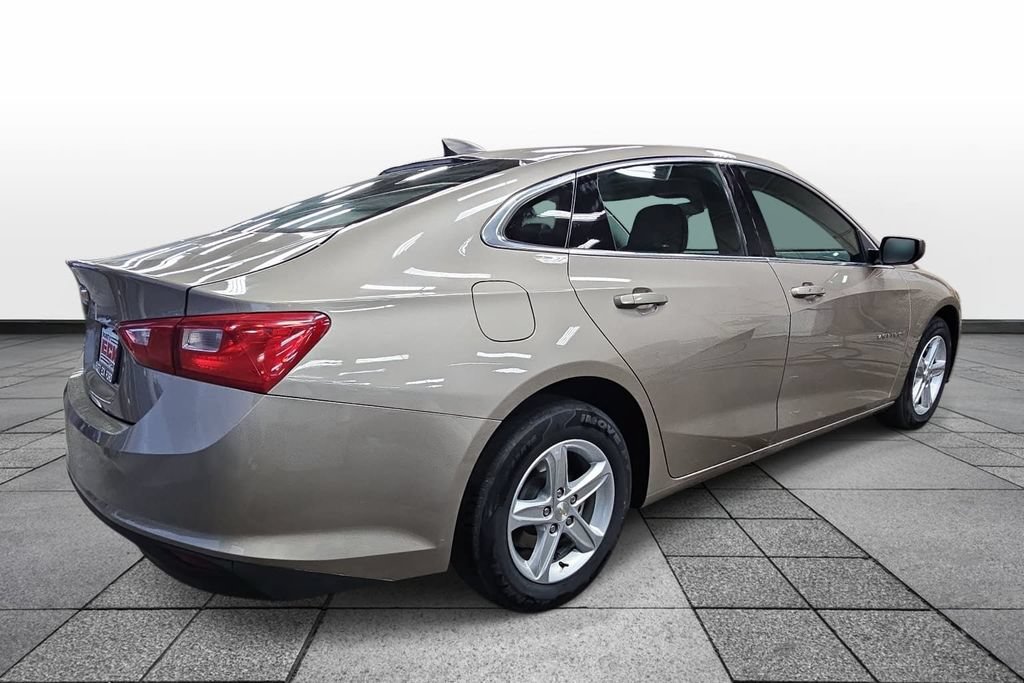 Used 2024 Chevrolet Malibu LS FWD image 5