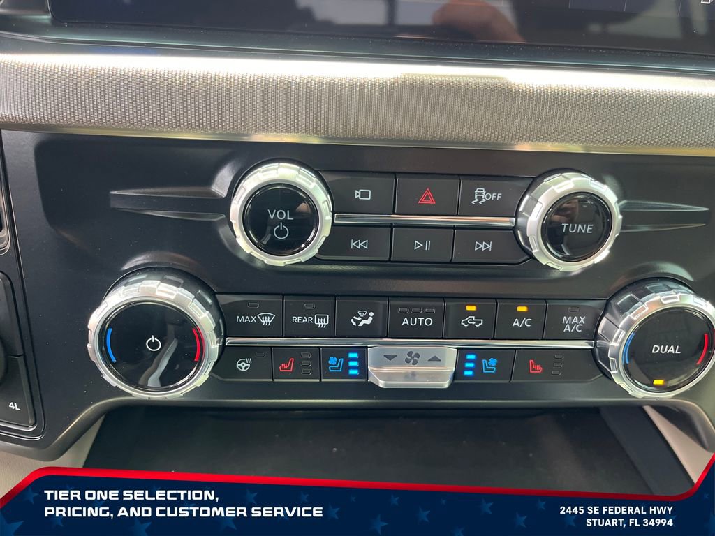 Used 2025 Ford F250 Platinum w/ Platinum Plus Package AWD/4WD image 23