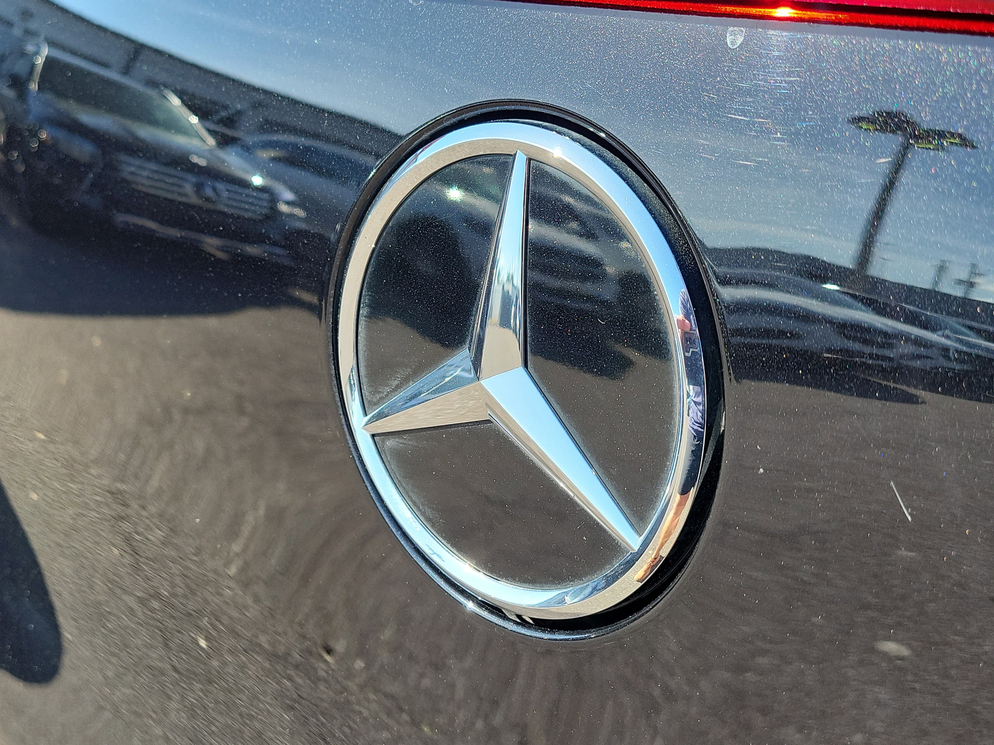 Used 2024 Mercedes-Benz Maybach EQS 680 4MATIC image 35