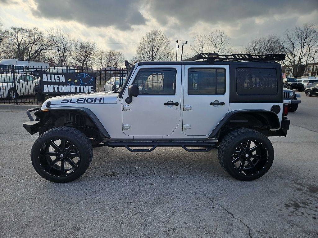Used 2009 Jeep Wrangler Unlimited X w/ Trailer Tow Group AWD/4WD image 1