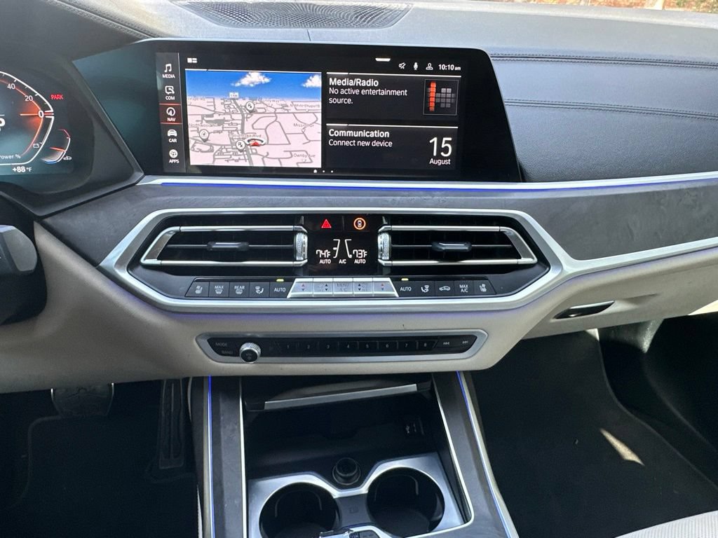 Used 2022 BMW X7 xDrive40i w/ M Sport Package AWD/4WD image 19