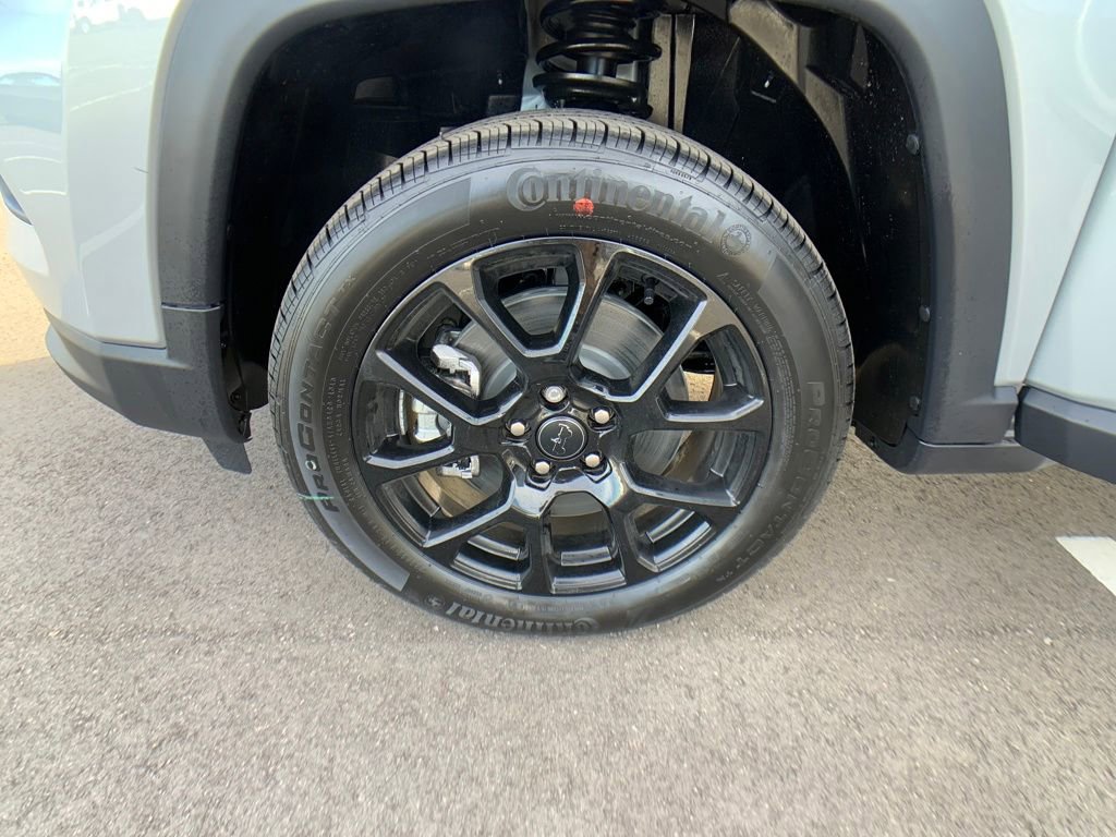 New 2026 Jeep Compass Latitude image 28